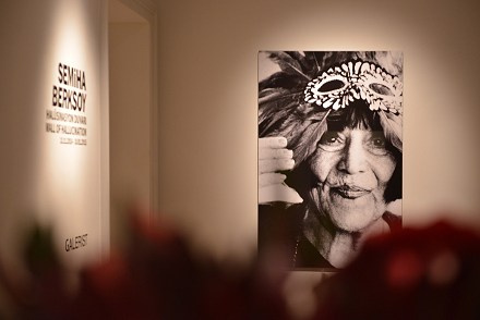 Semiha Berksoy’un İlk Galeri Sergisi “Halüsinasyon Duvarı” Açıldı