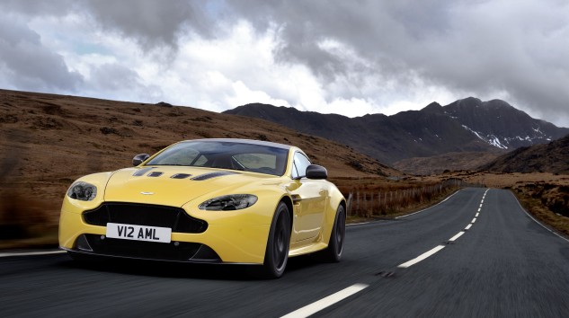 Aston Martin V12 Vantage S: Hız Tutkunlarına !