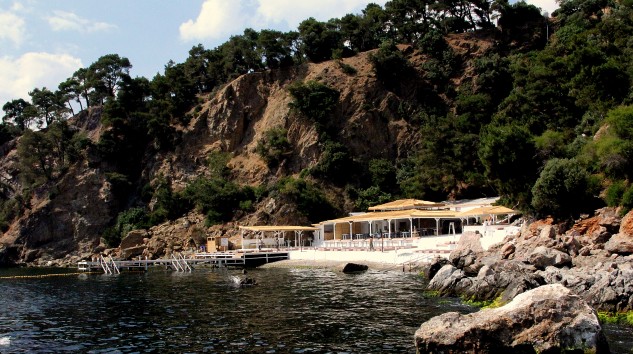 Yada Beach Club Büyükada’da Misafirlerini Ağırlıyor