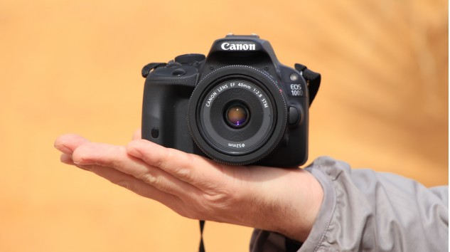 Avuç İçine Sığabilen DSLR Fotoğraf Makinesi: Canon EOS 100D