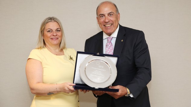 Muhtar Kent’e 2014 IPRA Başkanlık Ödülü