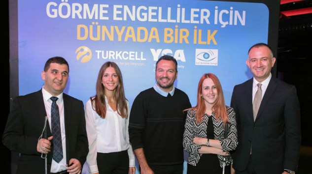 Turkcell’den Görme Engelliler İçin “Cepten Sesli Betimleme” Yapan Uygulama