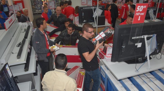 Media Markt İzmir’deki 4’üncü Mağazasını Bornova’da Açtı