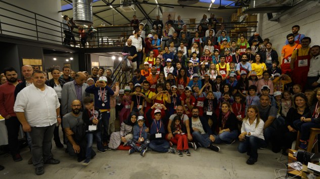 Türkiye Vodafone Vakfı’nın Desteğiyle Çocuk Hackathon’u İzmir’den Başladı