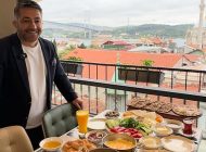 Konyalı Ferdi Usta’dan Boğaza Karşı Kahvaltı Deneyimi